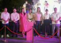 Enciende Ayuntamiento de Los Cabos iluminación rosa del Palacio Municipal; refuerza prevención del cáncer de mama y cervicouterino