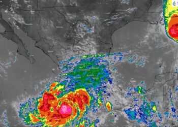 Monitorea Protección Civil trayectoria del huracán Simón frente a costas de Los Cabos
