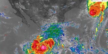 Monitorea Protección Civil trayectoria del huracán Simón frente a costas de Los Cabos