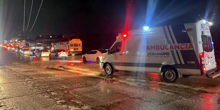 Mantiene Ayuntamiento de Los Cabos activo el Operativo Cruce Seguro ante lluvias