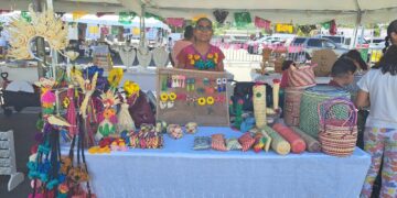 Impulsa Ayuntamiento de Los Cabos a artesanas y artesanos locales en festival El Maíz nos Une