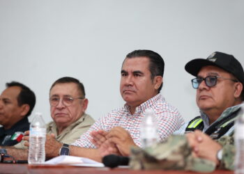 Protección Civil de Los Cabos activa refugios temporales y suspende clases ante huracán Rachel