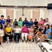 Promueve Ayuntamiento de Los Cabos cultura ambiental y productos sustentables con taller de vidrio para artesanos